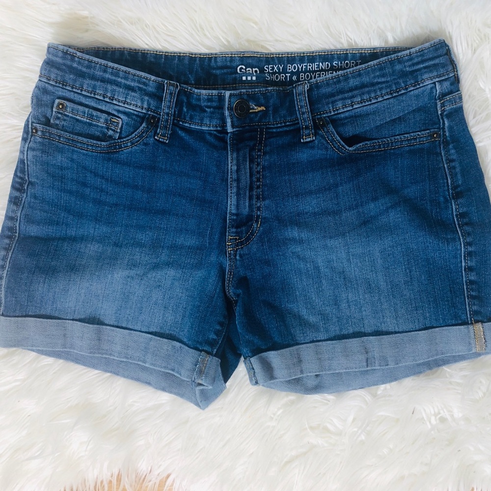 GAP Sexy Boyfriend Jean Shorts- Size 6